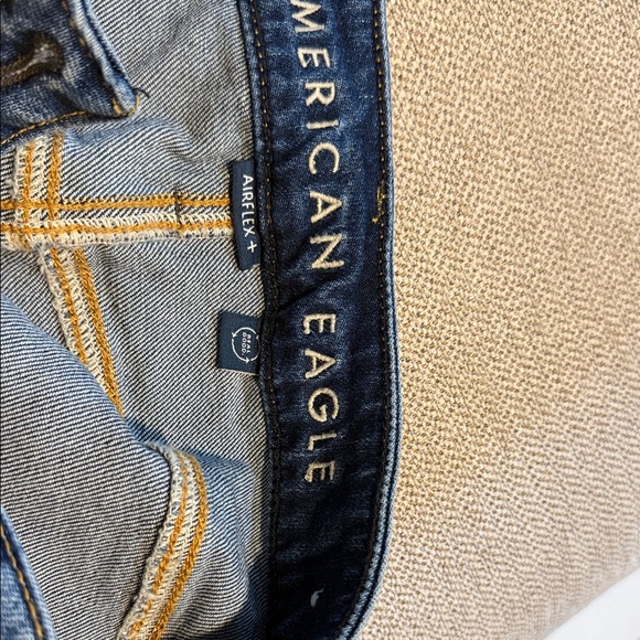 American Eagle Outfitters Men's Dark Blue Relaxed Jeans - Picture 4 of 6